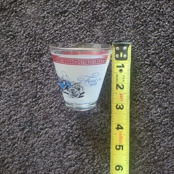 Drinkware-Vintage Car Design - Picture 11 of 12